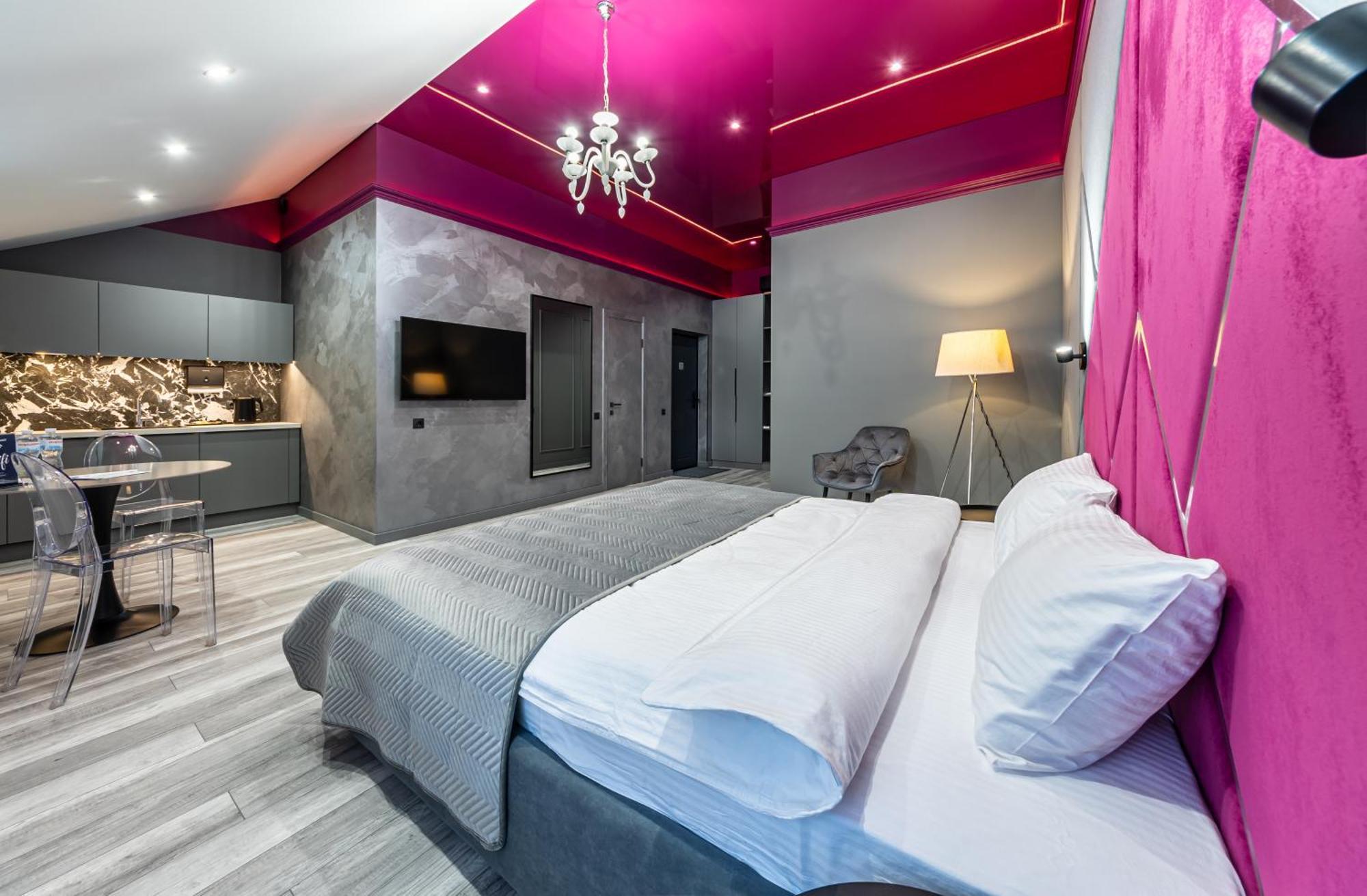 Myfreedom Lux Апартаменти Центр Вул Євгена Чикаленка 33 М Хрещатик Kiev Exterior foto