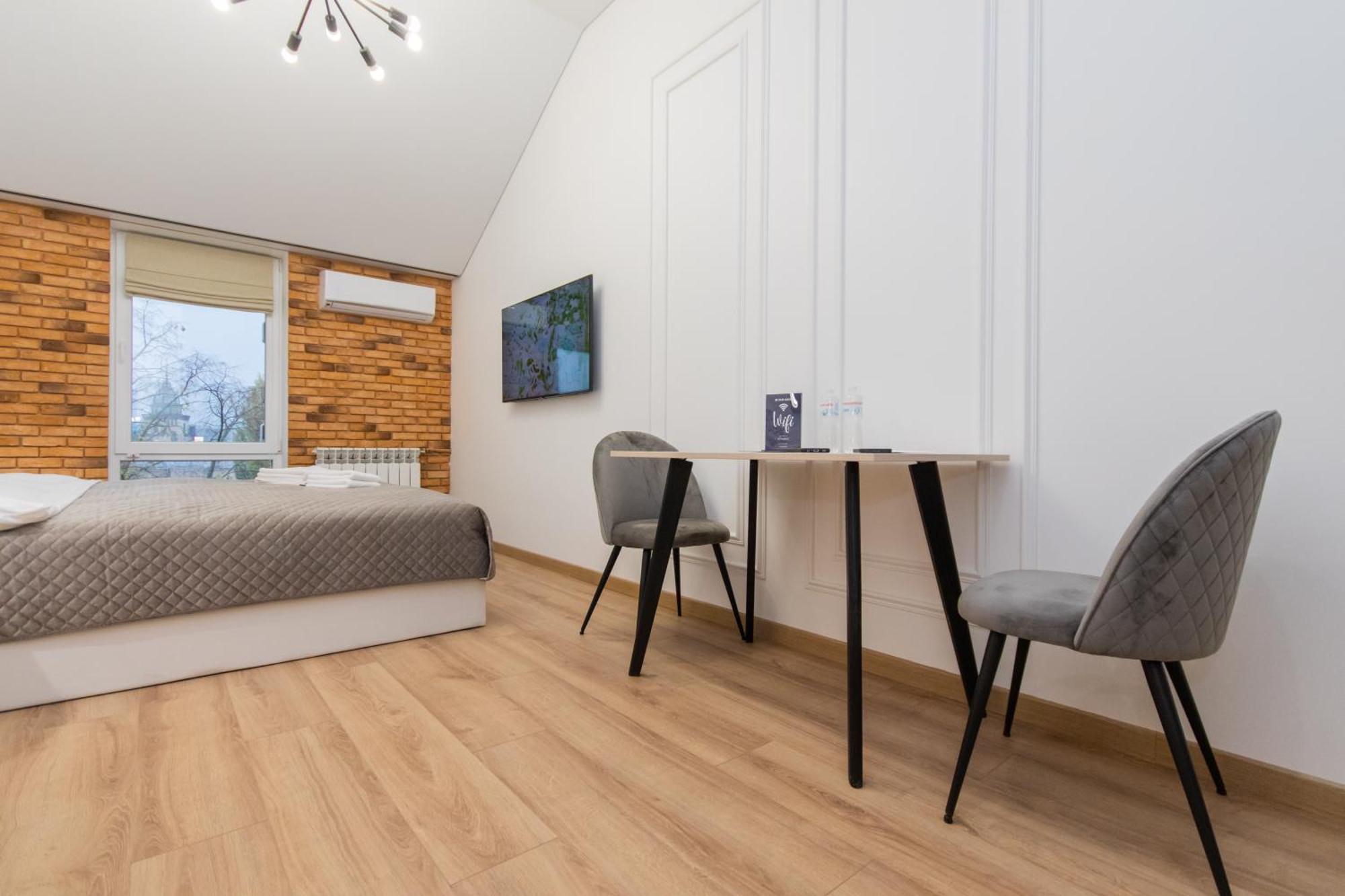 Myfreedom Lux Апартаменти Центр Вул Євгена Чикаленка 33 М Хрещатик Kiev Exterior foto